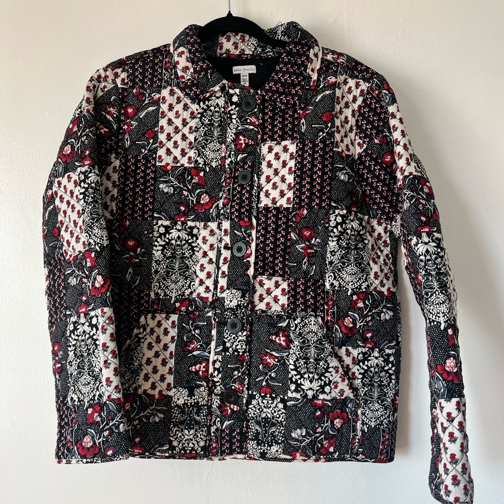 Vera Bradley quilted jacket Sz medium retro boho red black and white